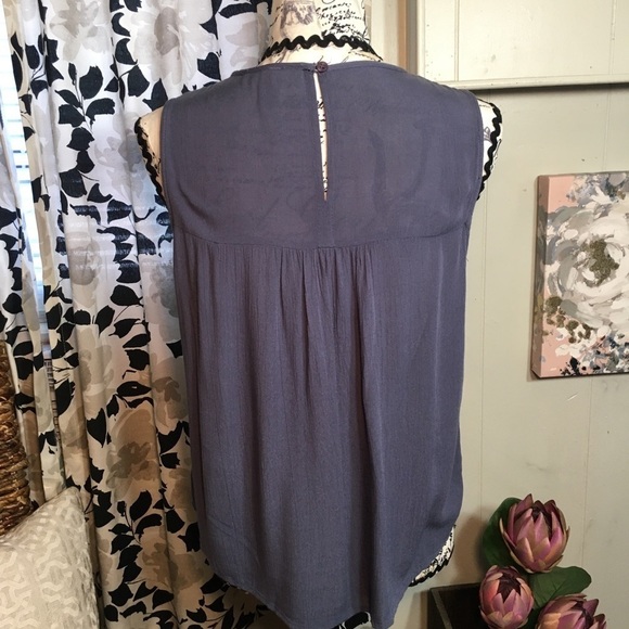 Derek Heart tie waist embroidered tank - Picture 4 of 6